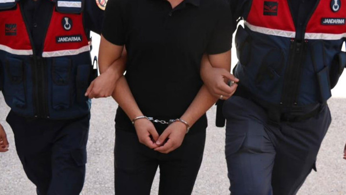 Ankara'daki kaçakçılık operasyonlarında 3 kişi yakalandı Ankara'daki kaçakçılık operasyonlarında 3 kişi yakalandı